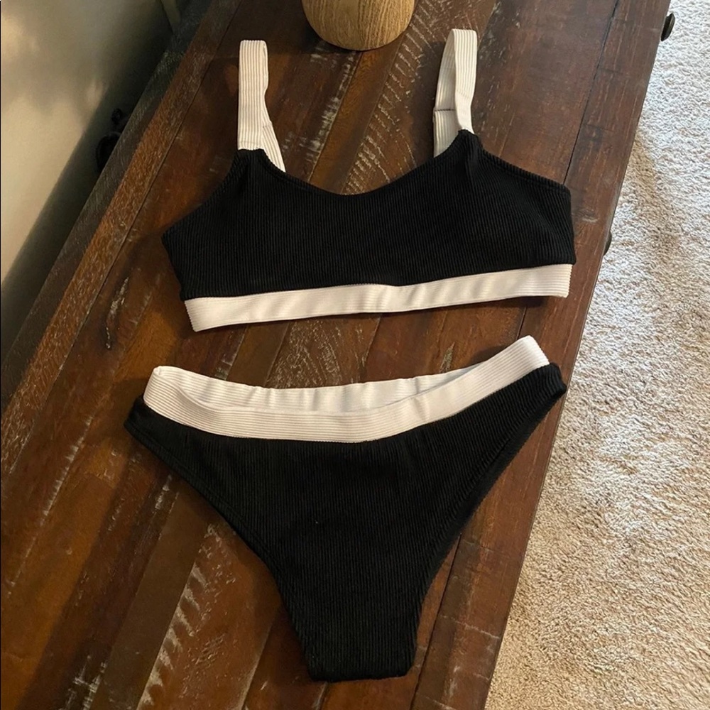 Bathing suit